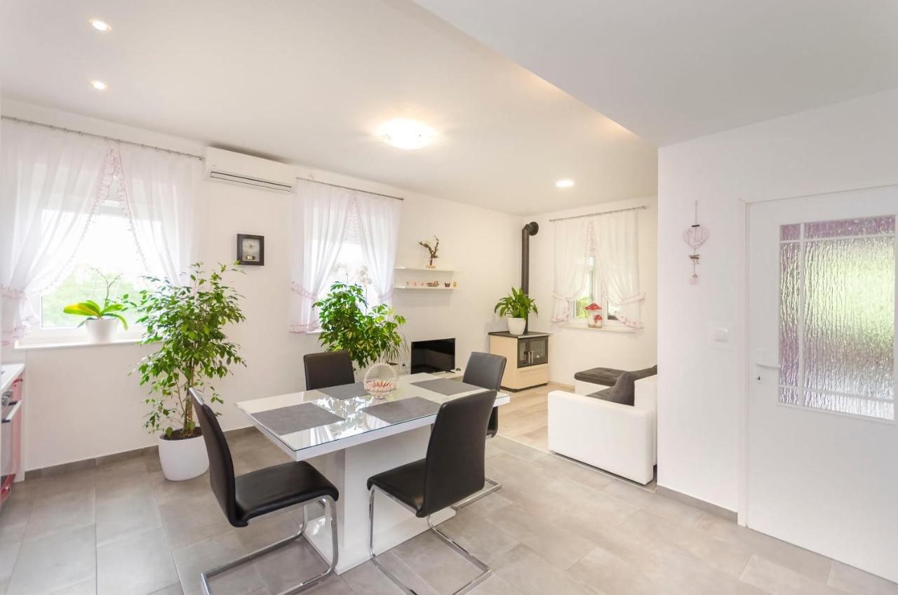 Apartment Luka Rupe Bagian luar foto